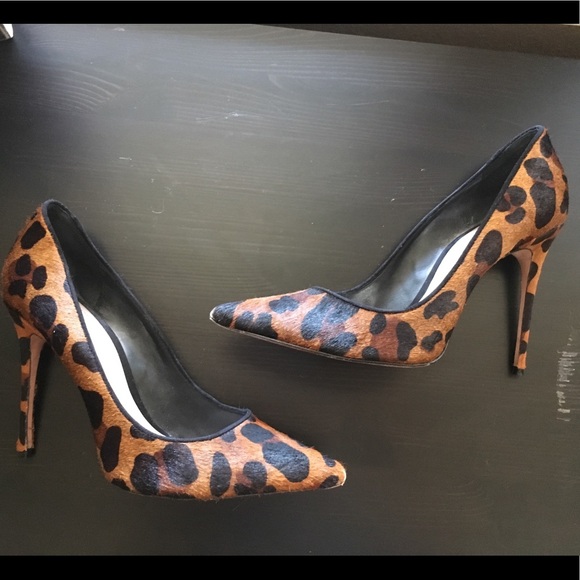 schutz leopard pumps